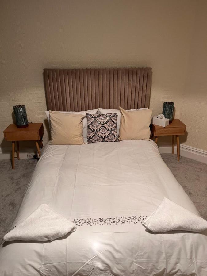 Luxury Cosy Retreat Apt London Exterior photo